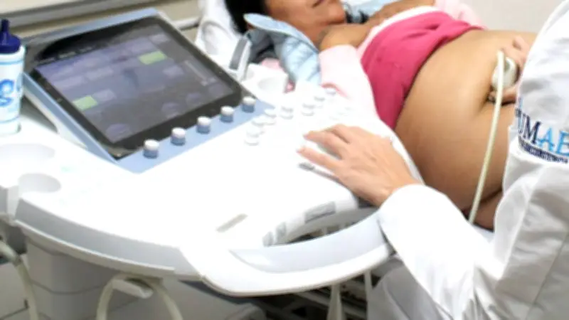 CNDH emite recomendación por violencia obstétrica contra mujer indígena en Hidalgo