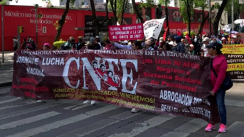 CNTE amenaza con boicotear el Mundial 2026 si no se abroga la ley del ISSSTE