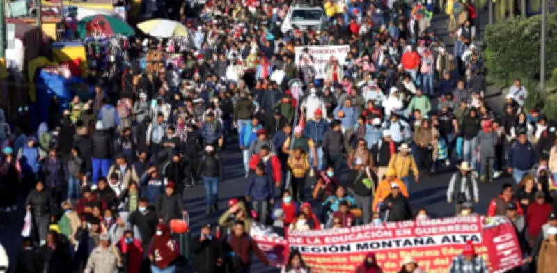 CNTE Bloquea Hoy el Cruce de Reforma y Bucareli en CDMX, Alertan Caos Vial