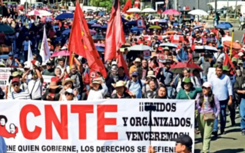 CNTE inicia paro nacional de 72 horas con marchas y bloqueos en múltiples estados