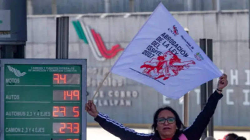 CNTE inicia paro nacional de 72 horas exigiendo aumento salarial y abrogación de leyes