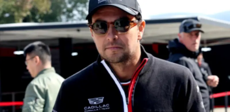 Colapinto proclama a 'Checo' Pérez como el mejor de la F1 y revela su común pasión por Boca