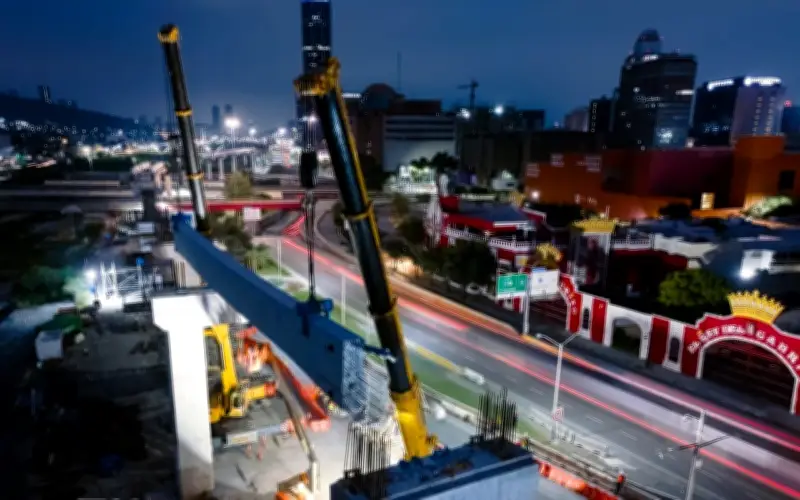 Colapsa columna en obra de Línea 4 del Metro de Monterrey; cuatro trabajadores lesionados