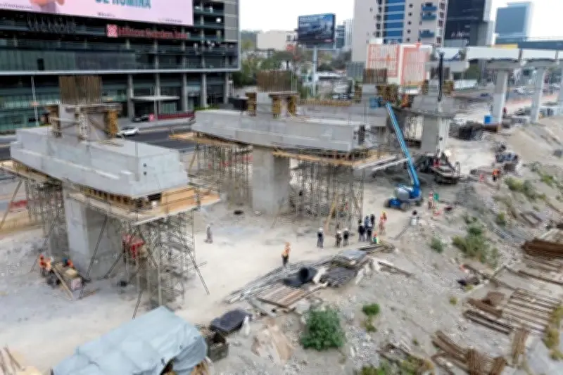 Colapso de Estructura en Línea 4 del Metro deja Cinco Personas Heridas
