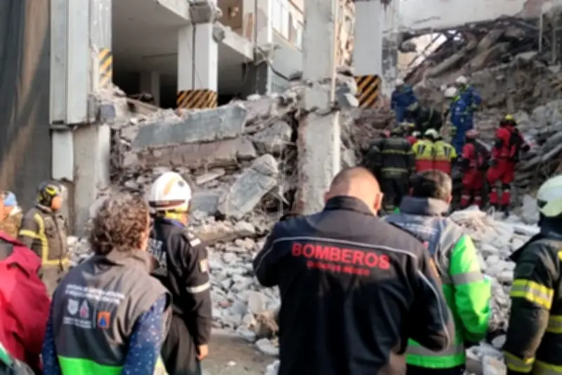 Colapso en Reforma: Falla en Demolición y Omisión de Autoridades en CDMX