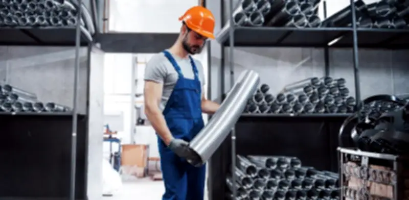 Conflicto en Irán dispara precio del aluminio a máximos de cuatro años