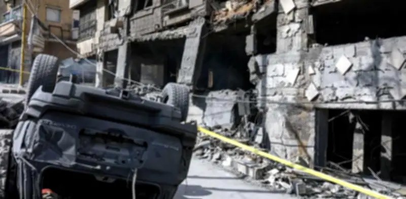 Conflicto Irán-Israel escala: Muere militar francés en Irak y precios del petróleo se disparan