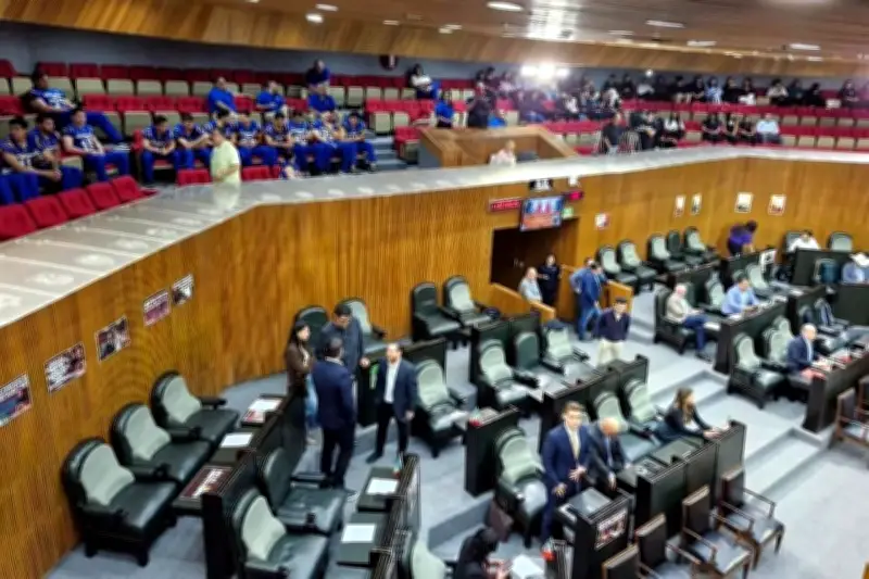 Congreso Aprueba Reforma Energética y Debate Presupuesto para el Próximo Año Fiscal