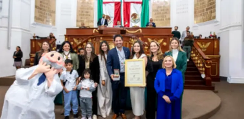 Congreso de la CDMX otorga Medalla al Mérito Turístico a Víctor González Herrera