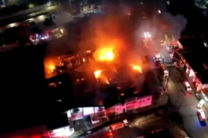 Consume incendio a fábrica de café en México, pérdidas millonarias