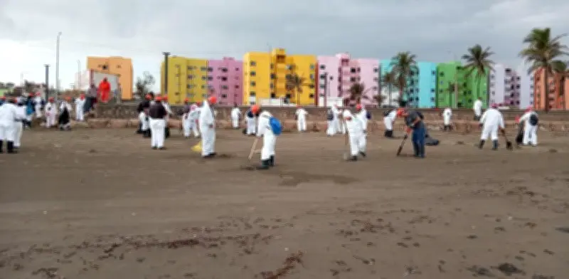 Controlado derrame de hidrocarburos en el Golfo de México tras retiro de 740 toneladas