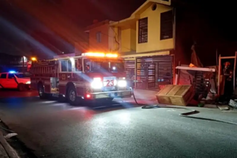 Controlan incendio en Tejaban de Monterrey tras intensa labor de bomberos