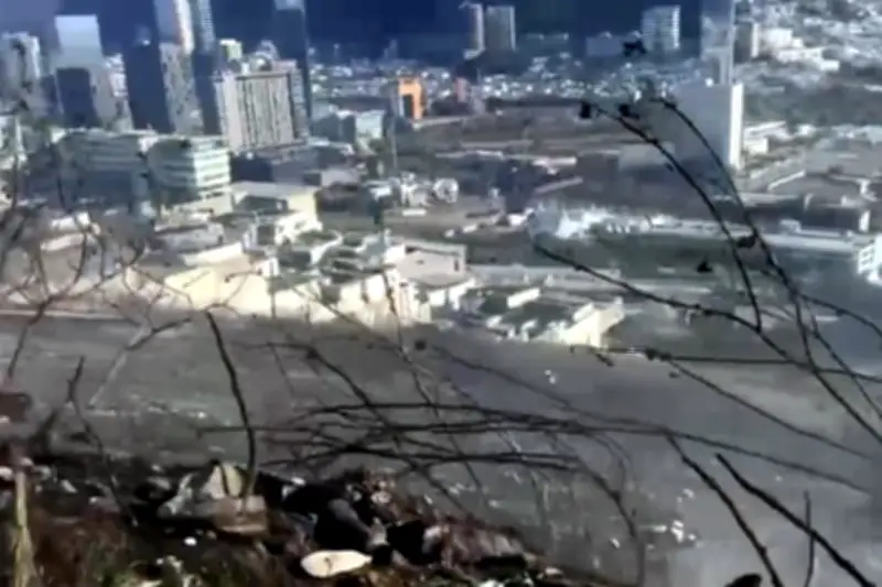 Controlan incendio forestal en el Cerro de la Loma Larga tras horas de combate