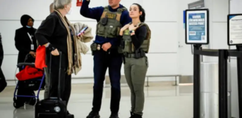 Crisis en aeropuertos de EE.UU.: Congreso sin acuerdo y usuarios afectados