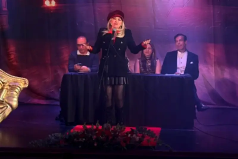 César Bono y Aida Pierce reciben homenaje por su legado en el teatro mexicano