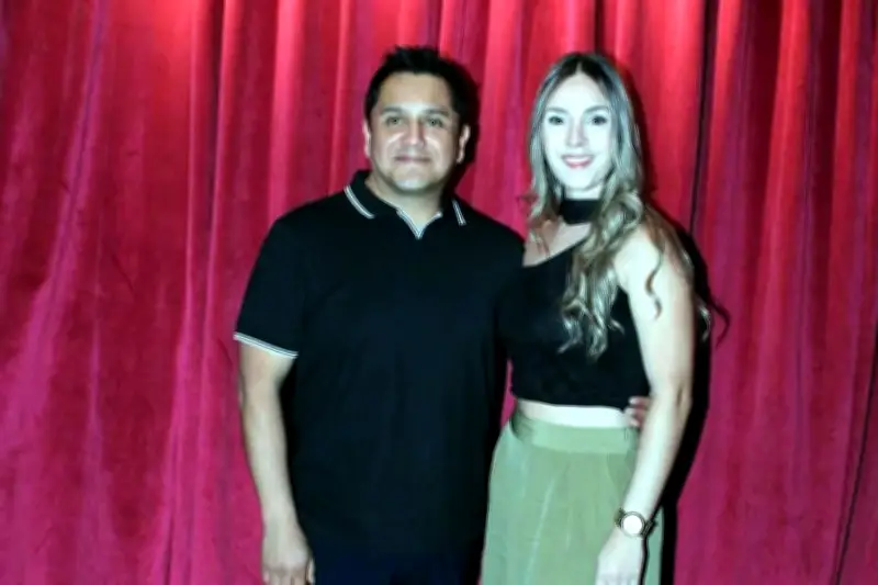 César Cuéllar y colegas celebran logros profesionales en emotiva ceremonia