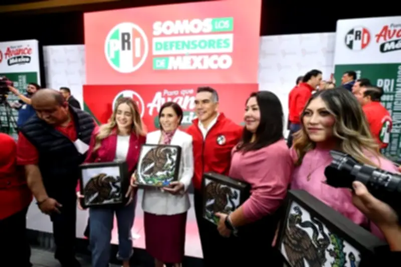 CSP ironiza sobre reclutamiento de Robles en el PRI: '¿Quién sigue?'