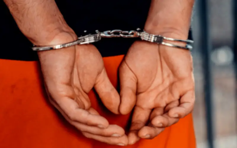 Cuatro hombres detenidos en Culiacán por robo, armas y drogas en operativos policiales