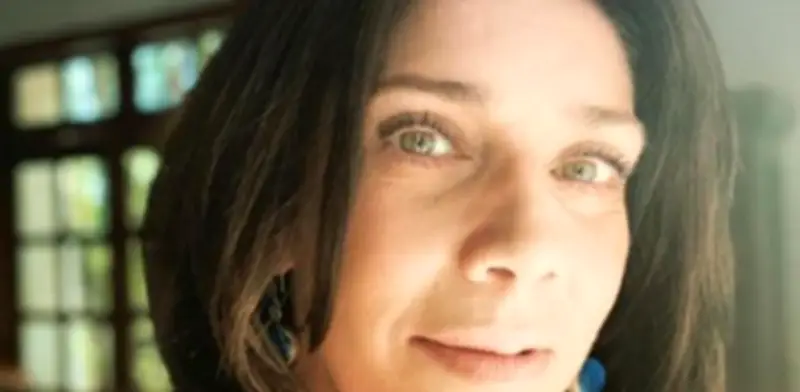 Cynthia Klitbo revela traumática venta en su infancia por un desconocido