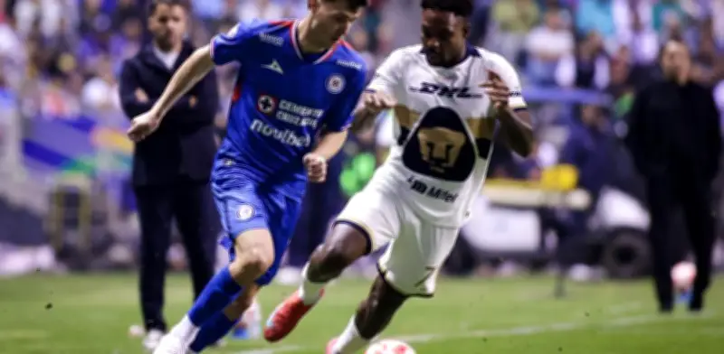 Daniel Quintero Huitrón, el árbitro bajo máxima presión en el Pumas vs Cruz Azul