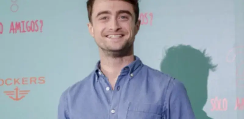 Daniel Radcliffe defiende a Bad Bunny tras críticas por su show en el Super Bowl