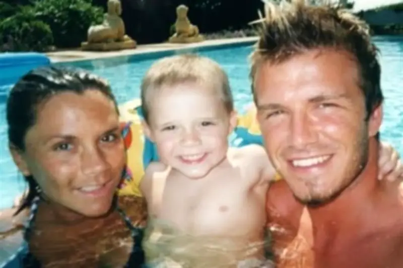 David y Victoria Beckham felicitan a Brooklyn pese a distanciamiento familiar