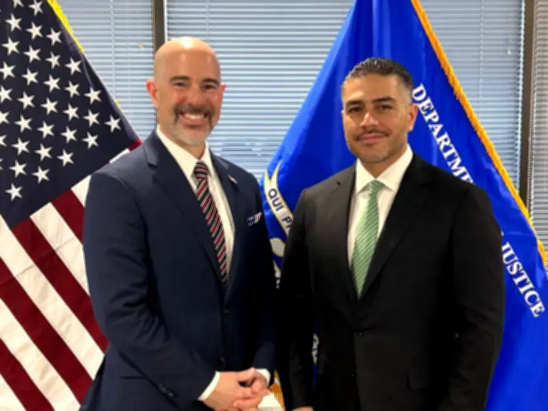 DEA y México fortalecen cooperación contra narcotráfico en reunión clave