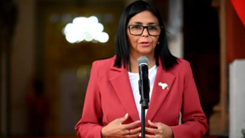 Delcy Rodríguez solicita a Donald Trump eliminar sanciones contra Venezuela en reunión con Colombia