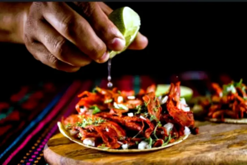 Delicias entre tortillas: el auge de la comida callejera en la Ciudad de México