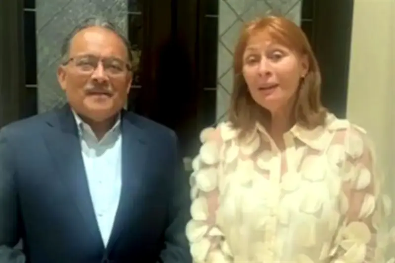 Demandan a Tatiana Clouthier y a Mijes evitar patadas bajo la mesa en política