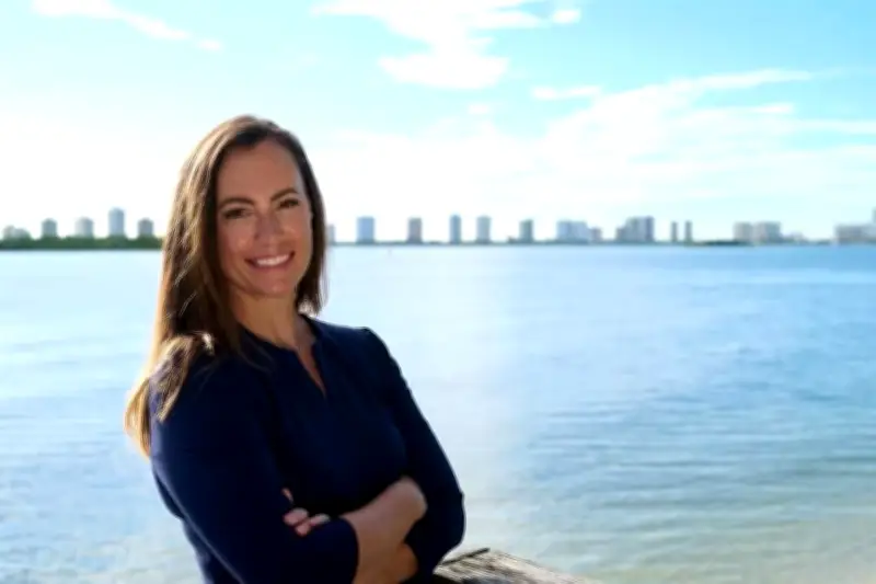 Demócratas Arrebatan Distrito Clave de Florida Donde Se Ubica Mar-a-Lago