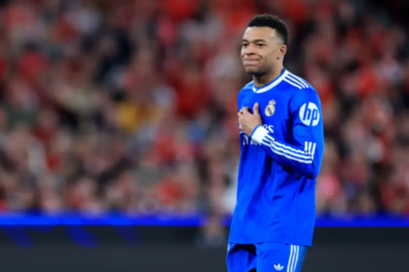 Descartan cirugía para Kylian Mbappé: Así evoluciona la salud del delantero francés