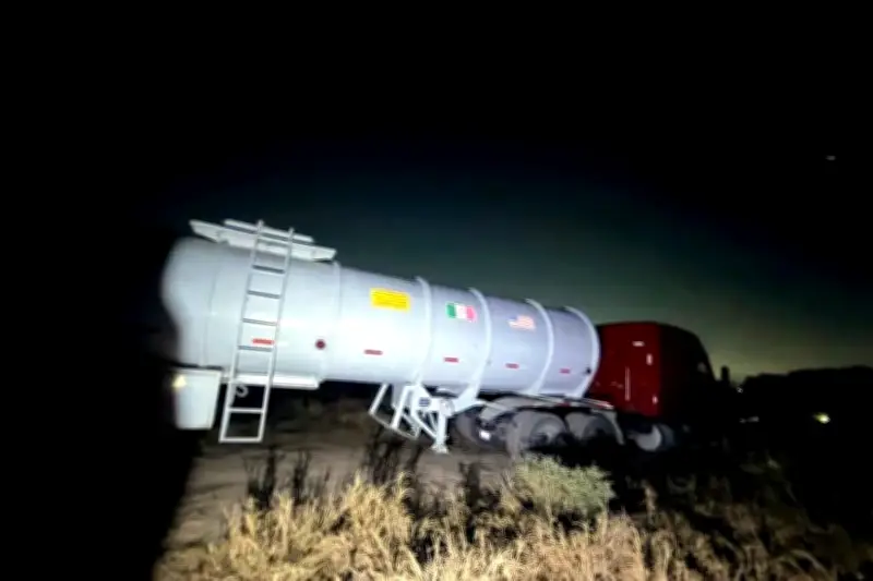 Detectan toma clandestina de huachicol a espaldas del Aeropuerto Internacional