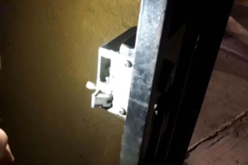 Detienen a dos hombres por robo a casa habitación en Benito Juárez