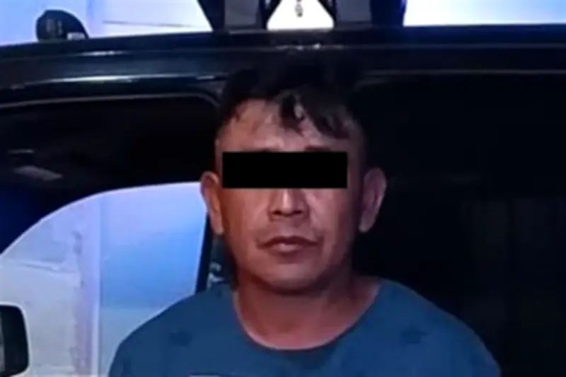 Detienen a hombre por agredir a su pareja por su forma de vestir en Monterrey