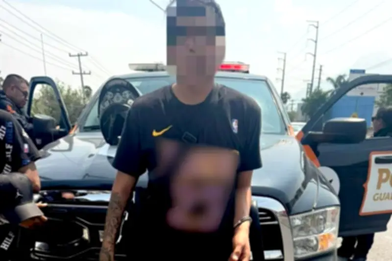 Detienen a menor de edad en posesión de motocicleta robada en Nuevo León