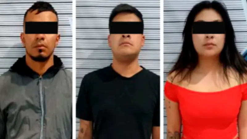 Detienen a tres presuntos extorsionadores en Puebla por cobro de piso en Mercado Morelos