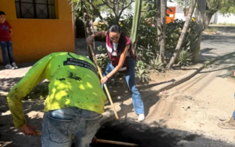 Diputada Mery Pozos lidera brigada ciudadana contra baches en Guadalajara