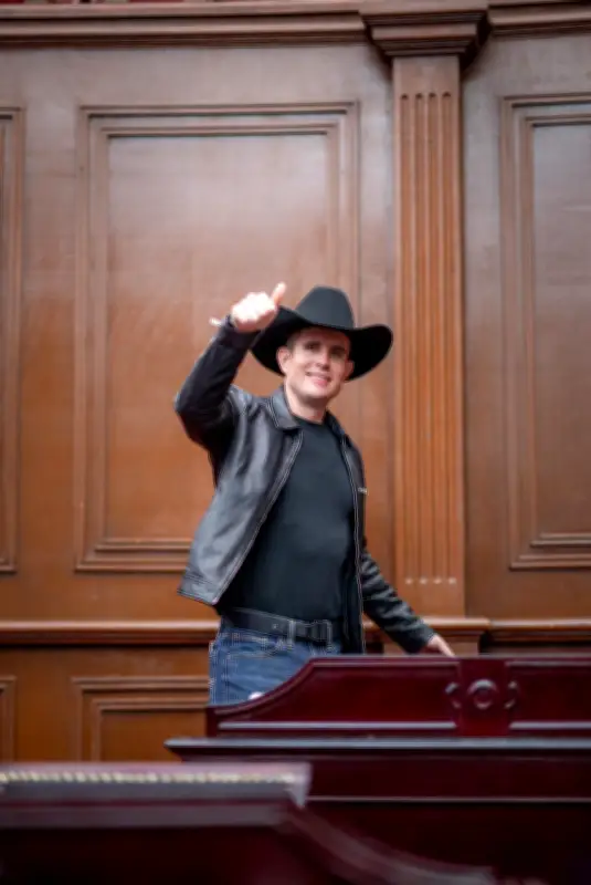 Diputado de Michoacán pide pena de muerte para adolescente que asesinó a dos maestras