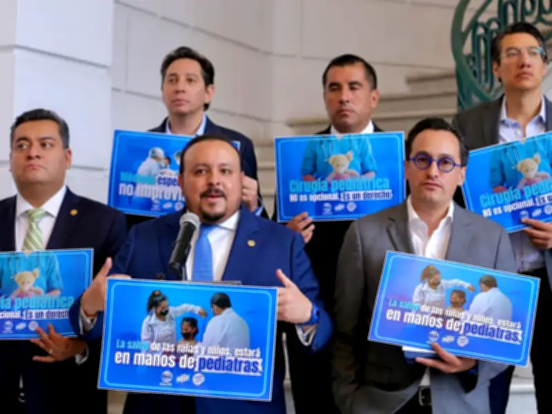 Diputado del PAN propone que solo cirujanos pediátricos operen a menores en CDMX