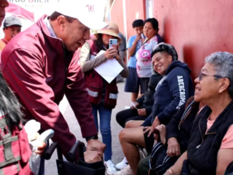 Diputado Gerardo Ulloa Pérez realiza jornada móvil de servicios en Nezahualcóyotl