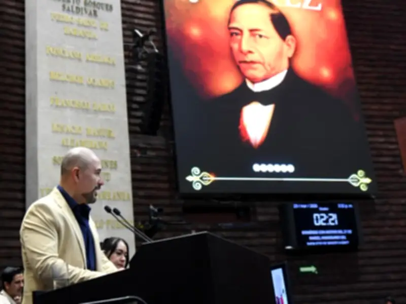 Diputados conmemoran natalicio de Benito Juárez y resaltan su legado democrático