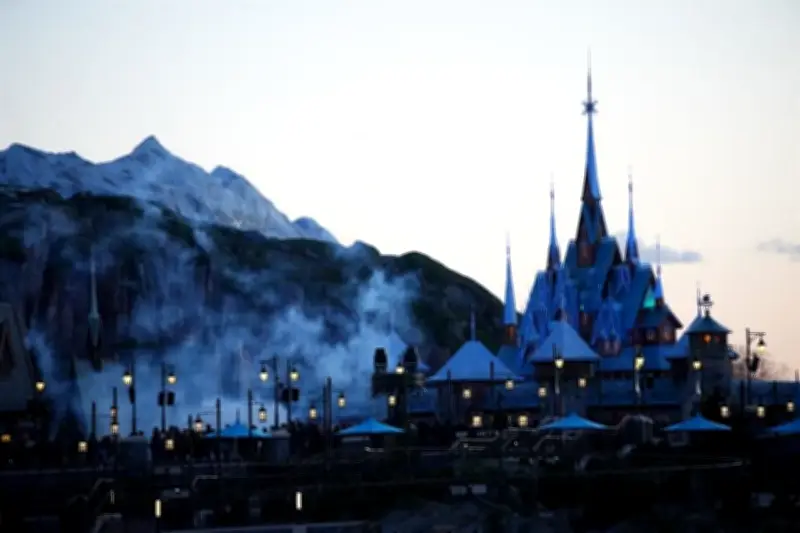 Disneyland París inaugura el mundo mágico de Frozen en una expansión épica