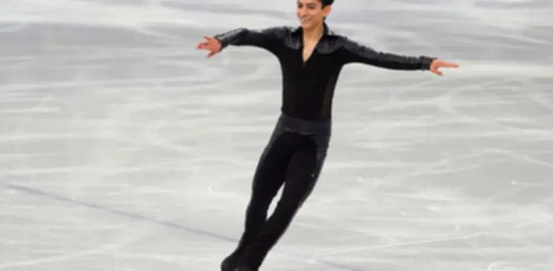 Donovan Carrillo avanza a final mundial en Praga pese a caída en rutina