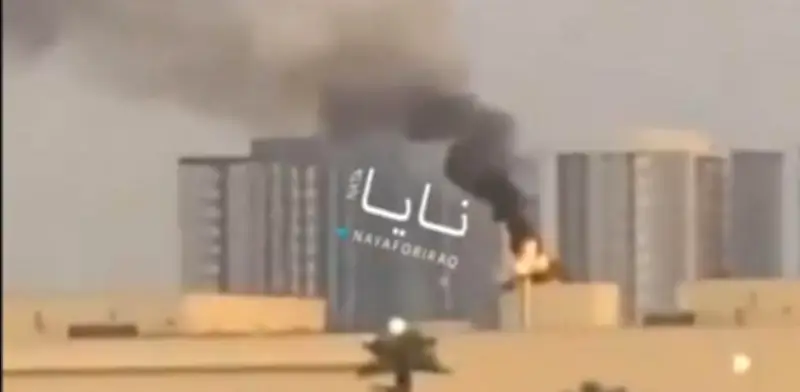 Dron ataca embajada de EU en Bagdad; humo negro cubre complejo diplomático