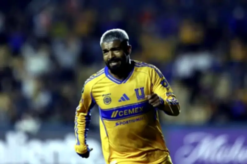 El Búfalo Aguirre busca embestir a sus exparejas en un nuevo juicio