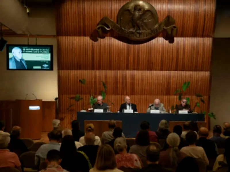 El Colegio Nacional rinde homenaje a Daniel Cosío Villegas, verdadero fundador de El Colegio de México