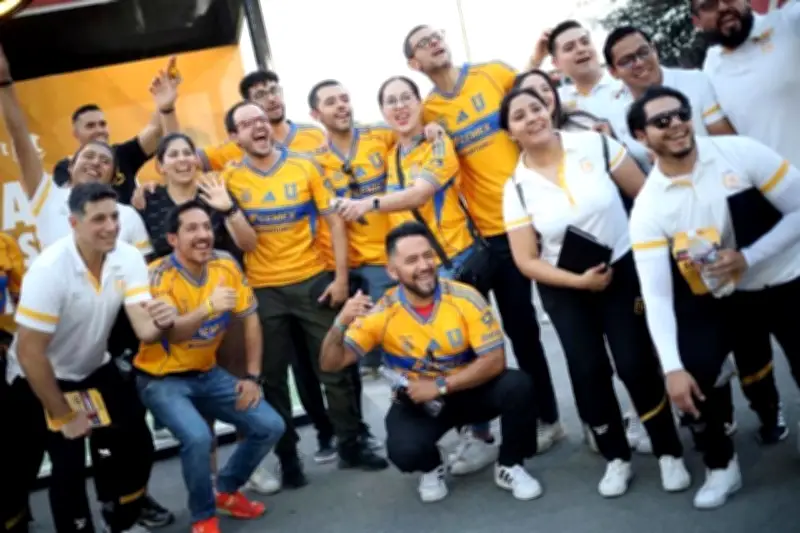 El Estadio Universitario se viste de color en el previo del Clásico Regio