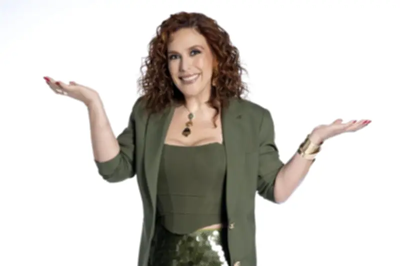 El juego de voces ayuda a Angélica Vale a mantenerse activa y creativa