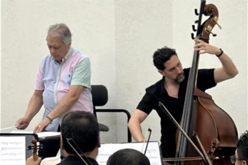 El Maestro Paganini del Contrabajo: Un Legado Musical que Trasciende Tiempos